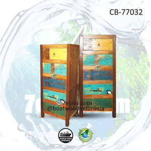boat cabinet 15