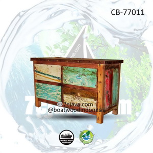 boat cabinet 5