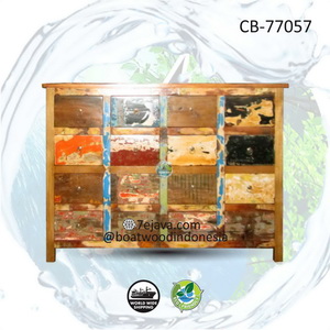 boat cabinet 8