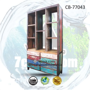 boat cabinet side 1