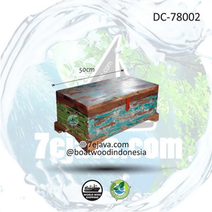 recycledboat decor box
